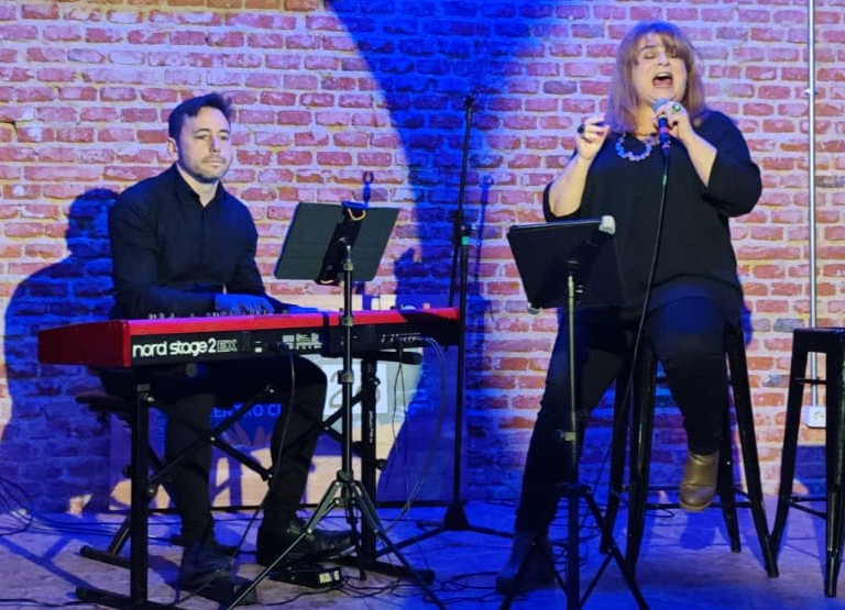 Desoulmados, dúo soul de voz y piano en directo